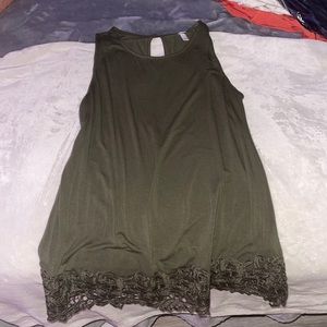 2 cute tops green and pink